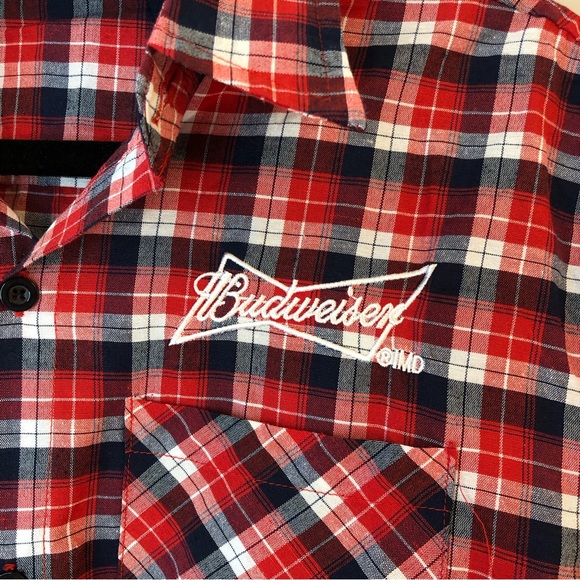 3/ $30 Budweiser Short Sleeve Mens Shirt/Medium - Picture 1 of 6